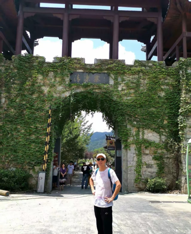 品心人的第一张照片--孝感闪婚服务中心